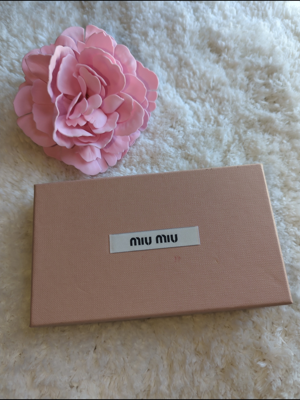 Miu Miu Authentic Black Pebbled Leather Phone Wallet with Gold Logo + Box Card - Picture 5 of 6